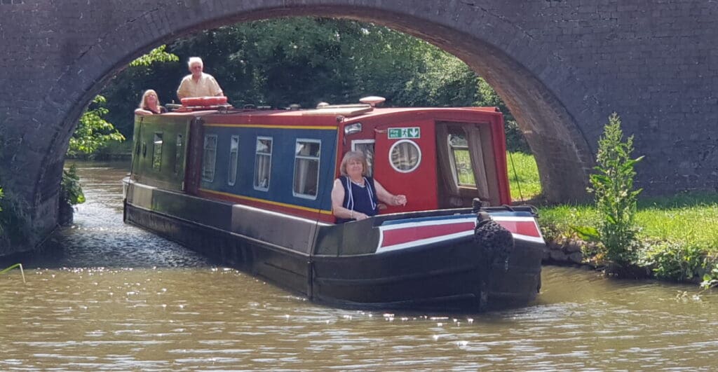 Book a narrowboat holiday with Midland Mallard